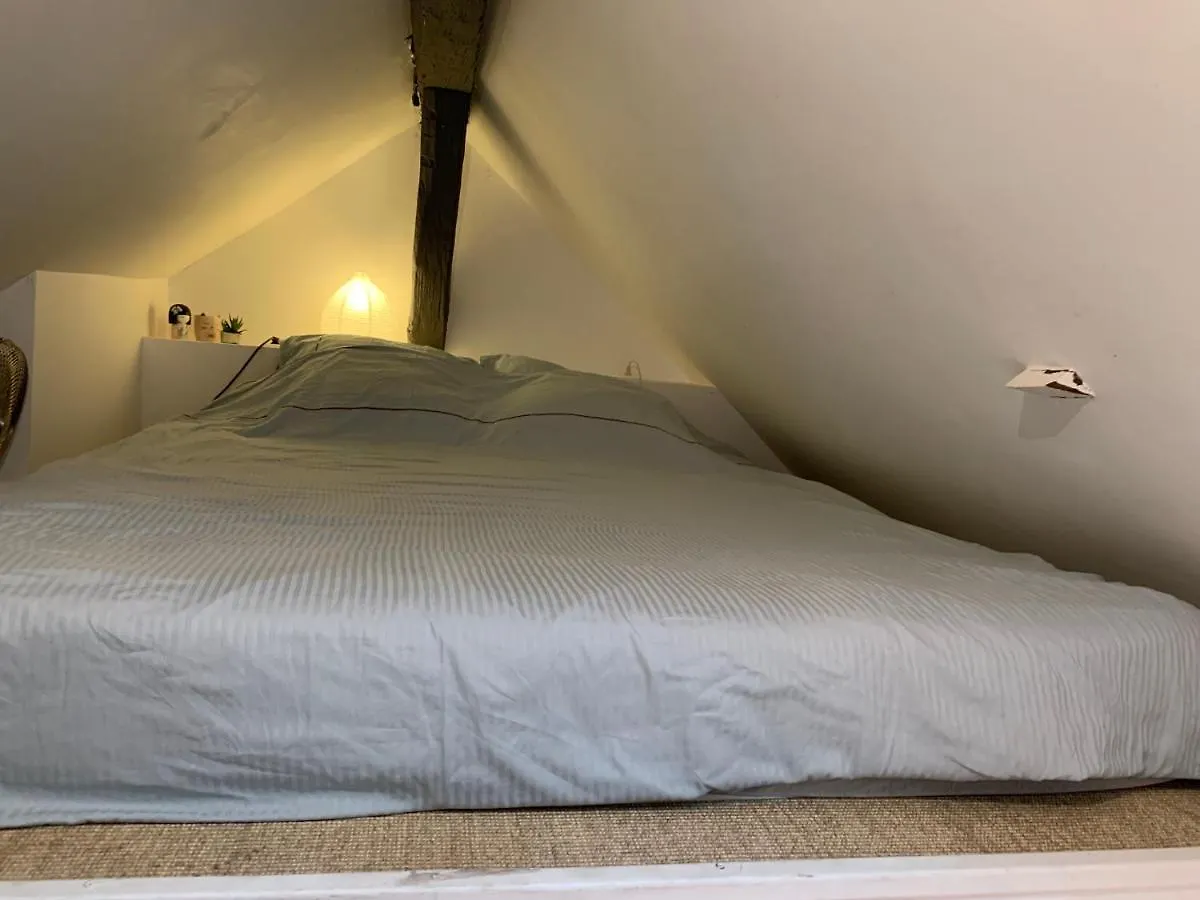 Lovely Studio At Ile Saint-Louis Paris 0*,  France